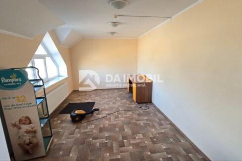 8567e04dc72d4ef5a555e78a910d052f